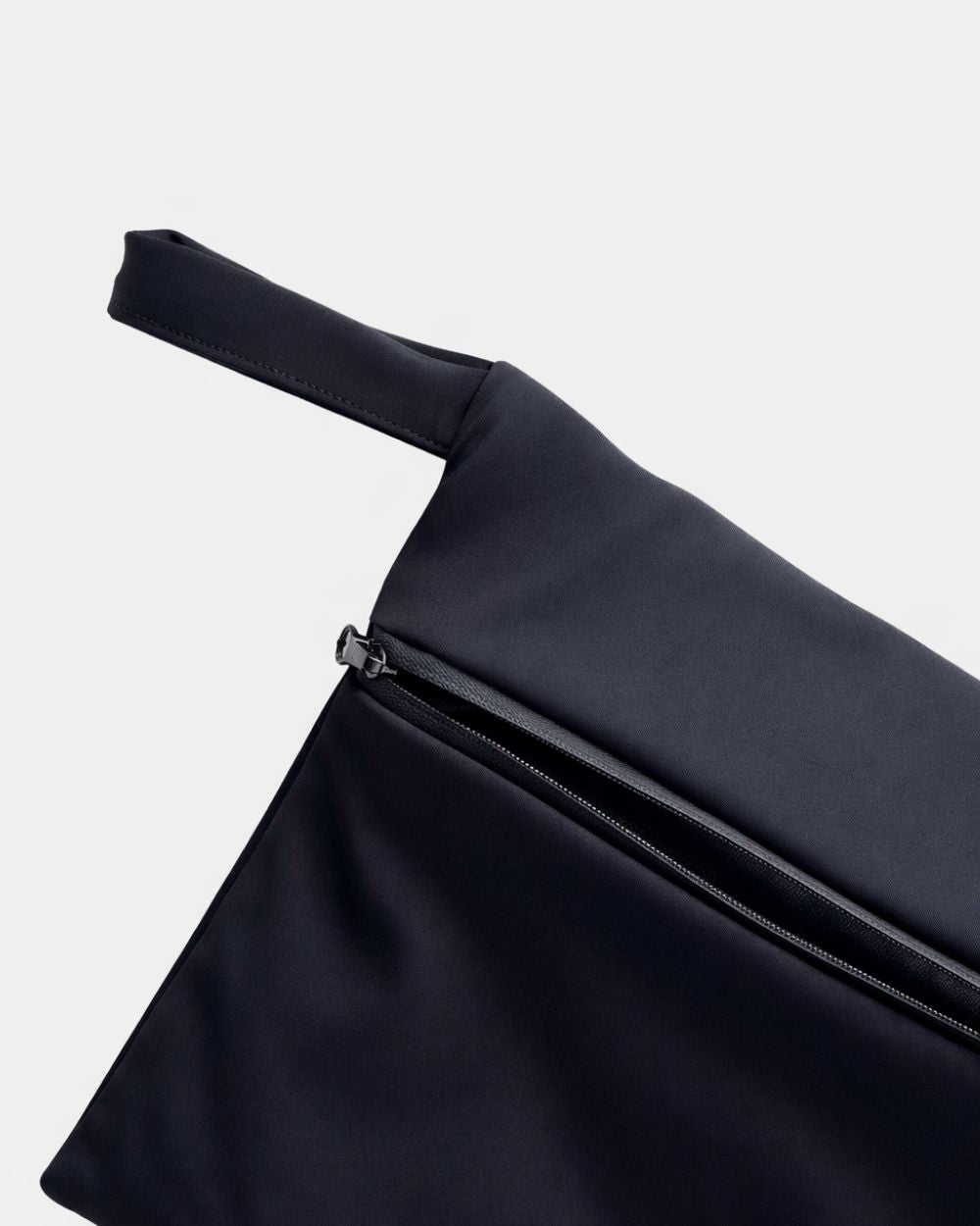 Travel Bag zipper and hanging loop detail